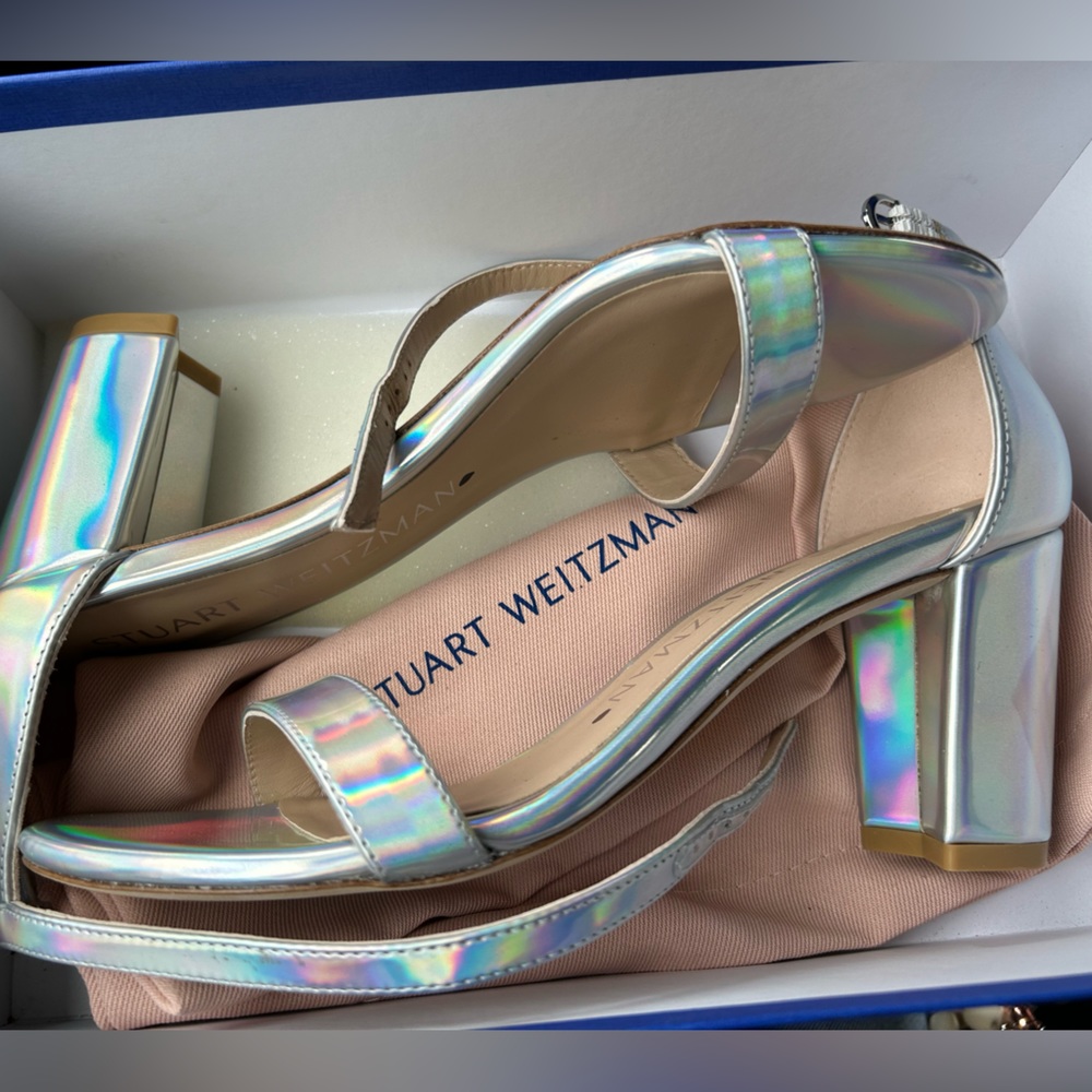 NIB Stuart Weitzman Hologram block heel